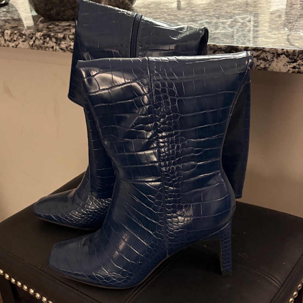 JustFab Navy Croc-Embossed Heeled Boots